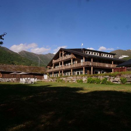 Blatind Boutique Hotel Stordal Экстерьер фото