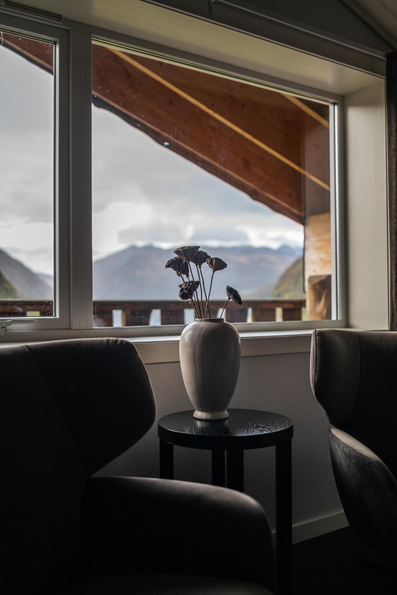 Blatind Boutique Hotel Stordal Экстерьер фото