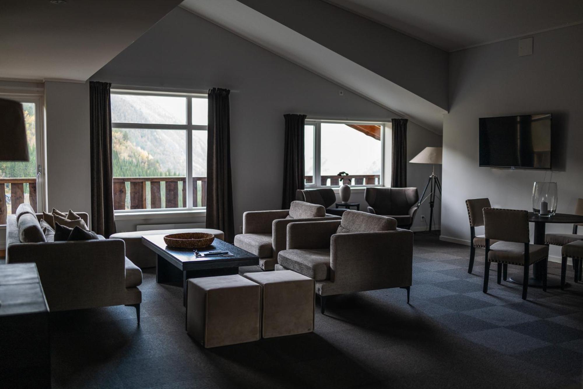Blatind Boutique Hotel Stordal Экстерьер фото