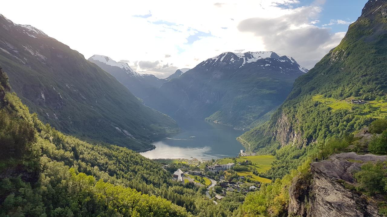 Blatind Boutique Hotel Stordal Экстерьер фото
